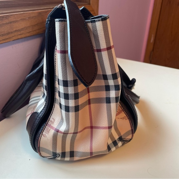 Burberry Haymarket Gladstone tote shoulder bag - Picture 8 of 16